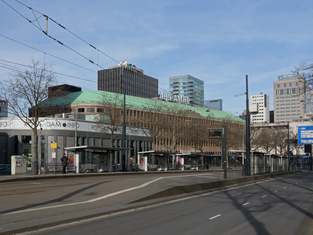ABN AMRO bankgebouw aan de Coolsingel in Rotterdam, voormalige Rotterdamsche Bank