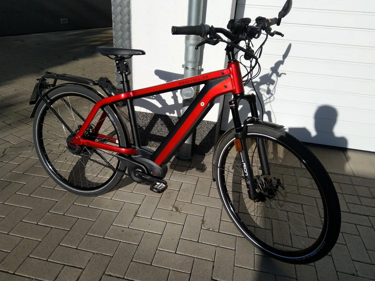 Rode Riese en Müller speed pedelec S-pedelec met middenmotor en schijfremmen — speed pedelec verzekering