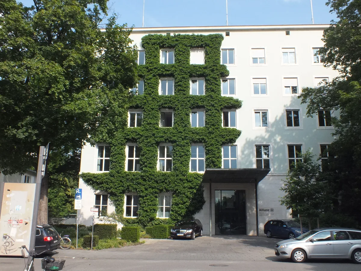 Allianz kantoorgebouw in München, hoofdzetel van de Allianz Groep, de moedermaatschappij van Allianz Direct Nederland