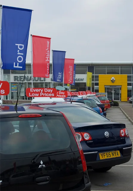 Tweedehands auto's te koop bij autohandelaar Evans Halshaw — autoverzekering royeren na verkoop en schadevrije jaren