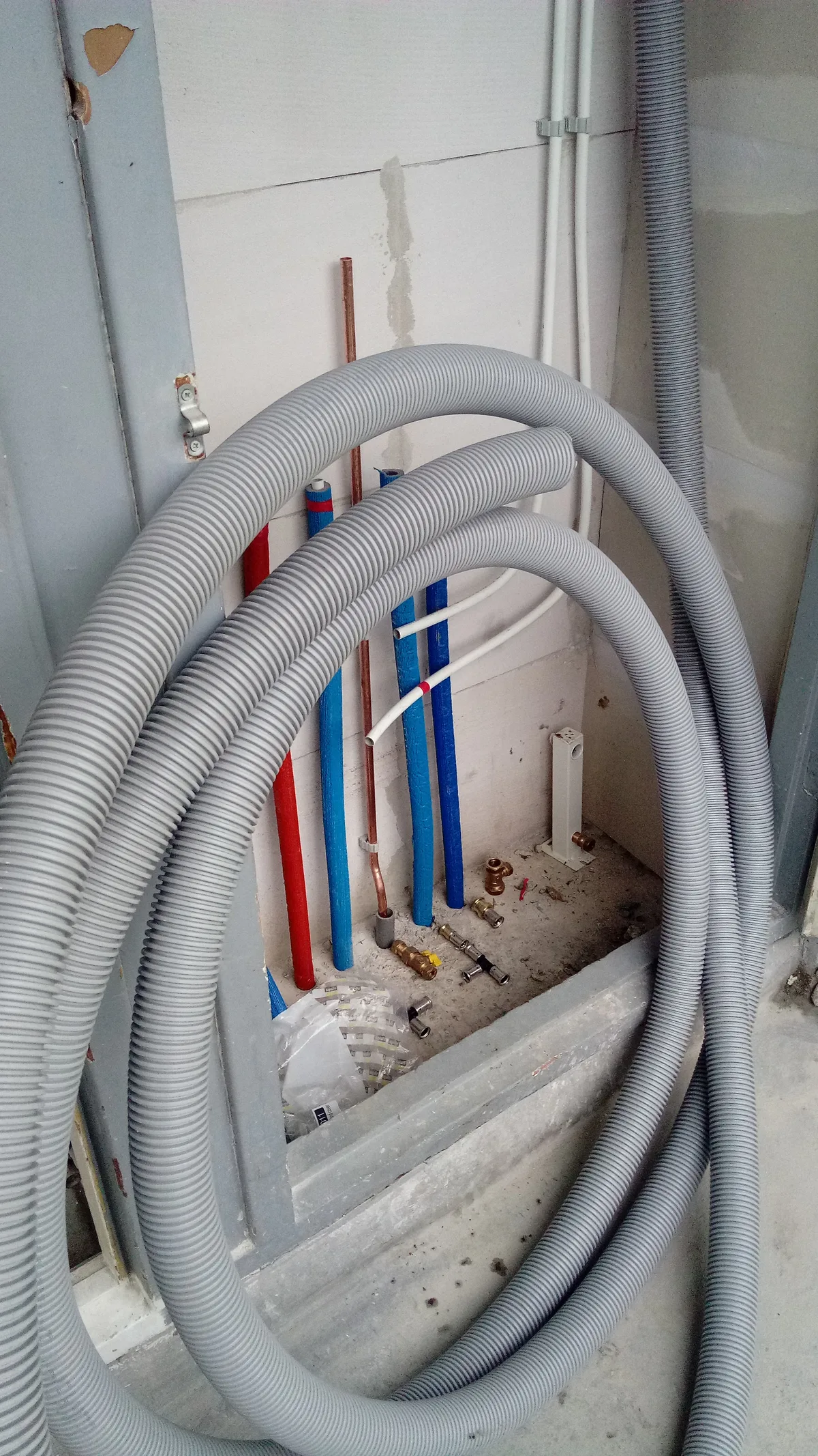 Installatiework bij woningrenovatie Rotterdam — CAR-verzekering dekt schade aan werk in uitvoering bij verbouwing