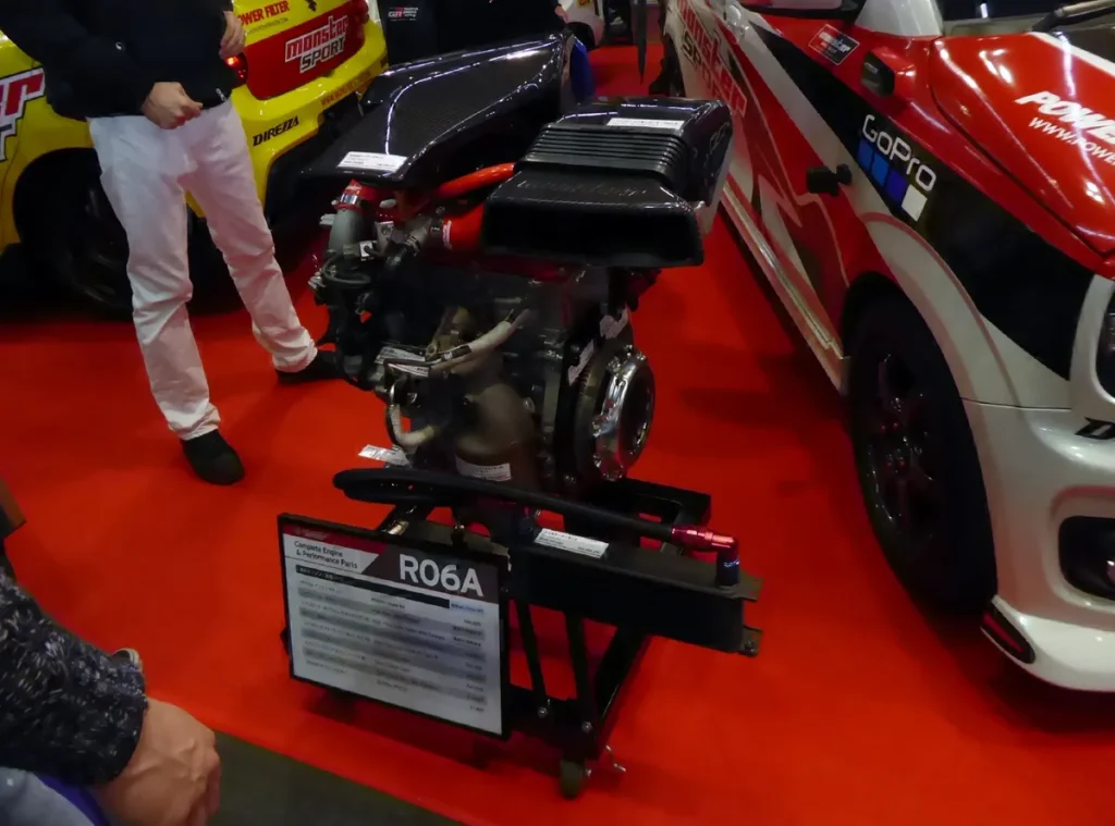 Getuned Suzuki R06A motor op display bij Osaka Auto Messe 2018 — chiptuning autoverzekering
