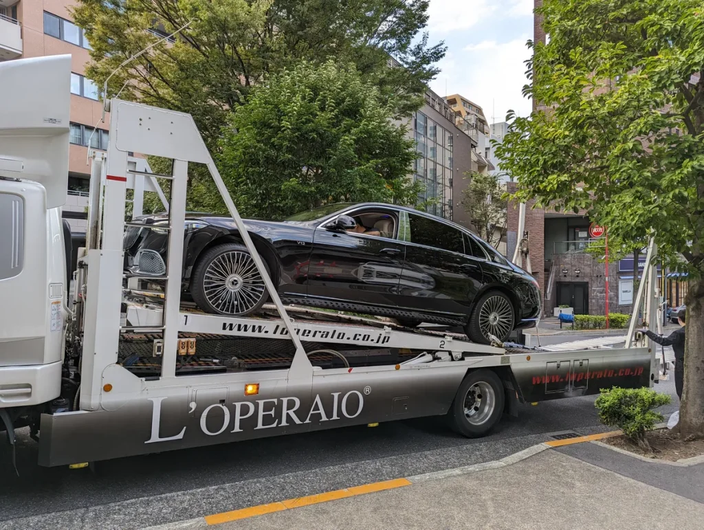Auto op autotransporter — export verzekering auto bij internationaal transport 2026