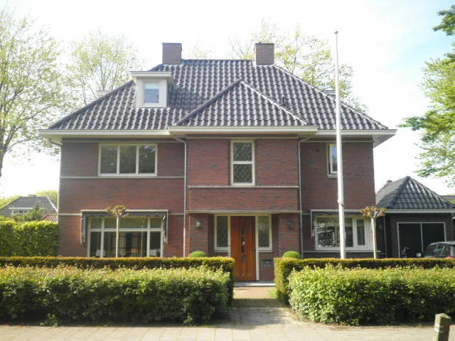 Nederlandse vrijstaande bakstenen woning in Hoorn - woonhuisverzekering opstal
