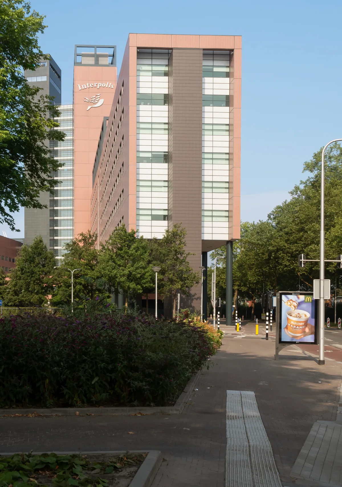 Kantoorgebouw van Interpolis in Tilburg, hoofdkantoor van de verzekeraar