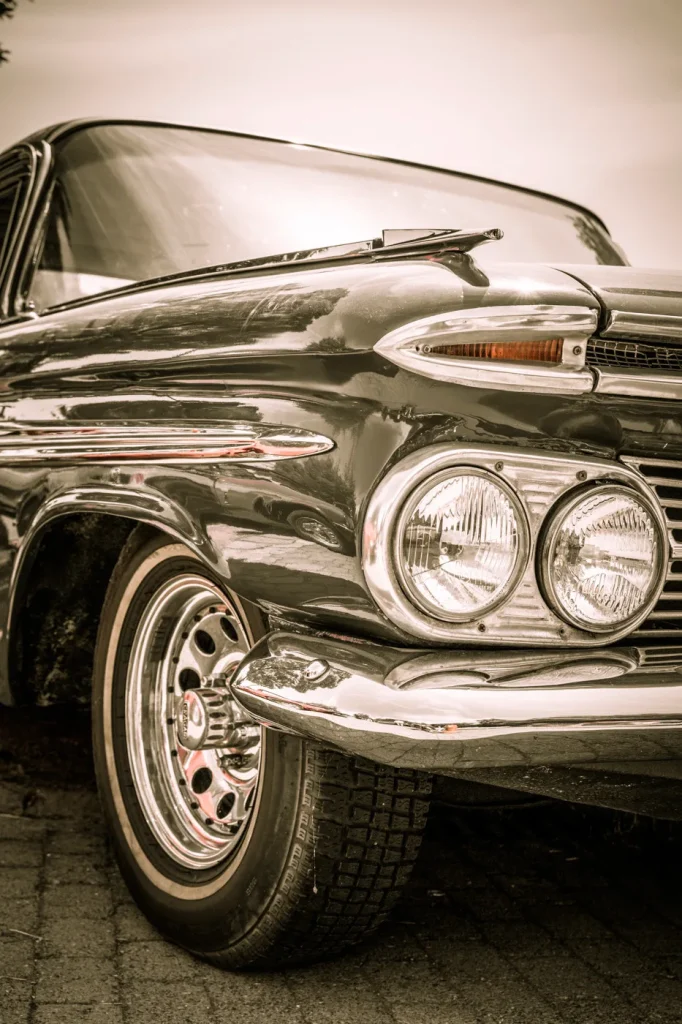 Oldtimer klassieker auto close-up chroom details jaren 50 oldtimerverzekering Nederland