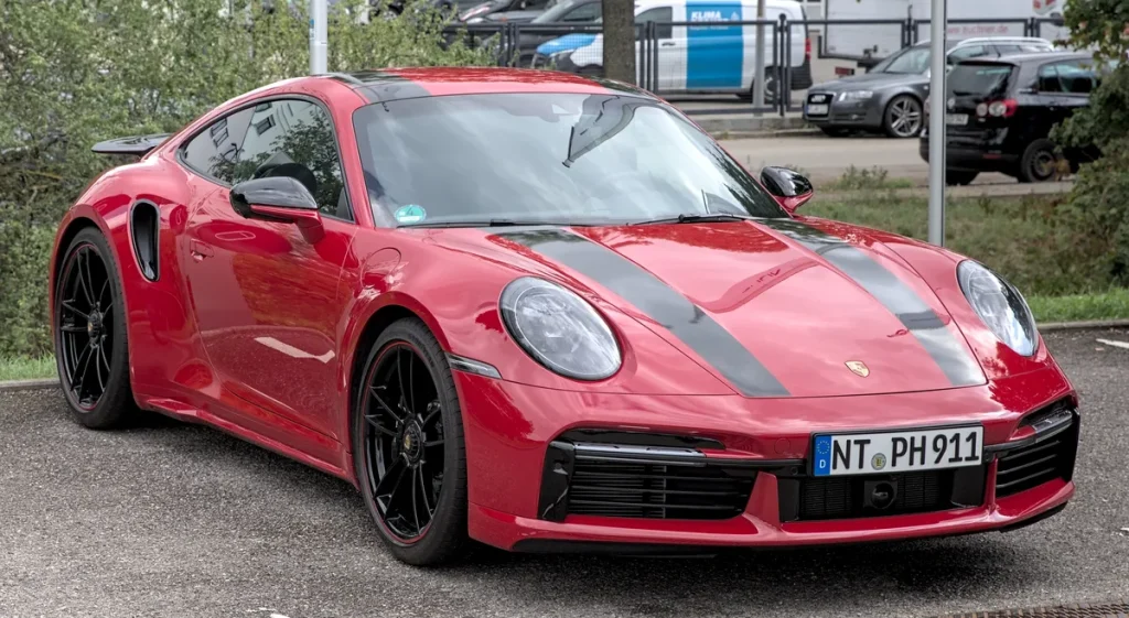 Porsche 911 992 Turbo S in het wit — moderne sportauto voor allrisk autoverzekering 2026