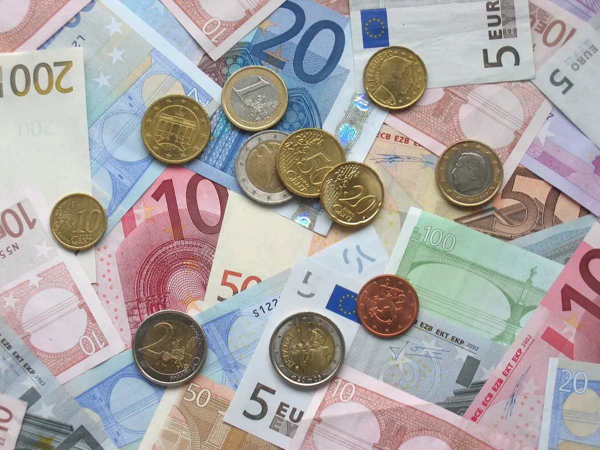 Euro bankbiljetten en munten — gemiddelde prijs verzekeringen 2026 Nederland