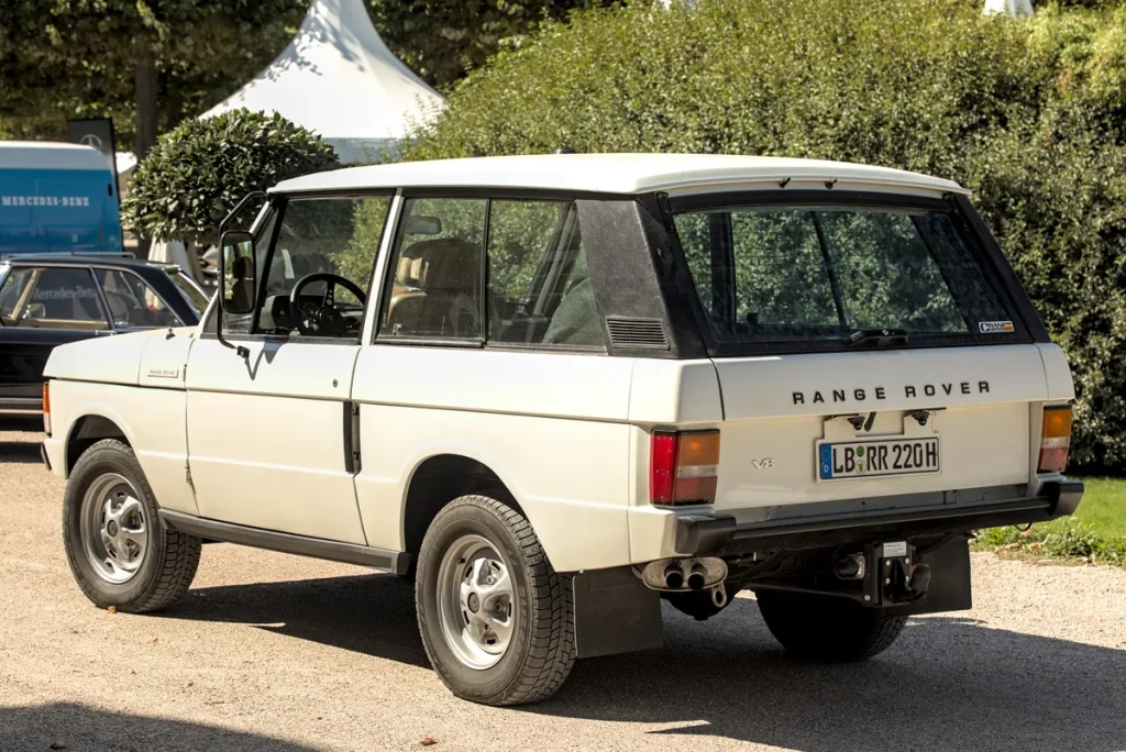 Range Rover Classic uit 1970 op Classic-Gala autobeurs, voorbeeld van een youngtimer Range Rover