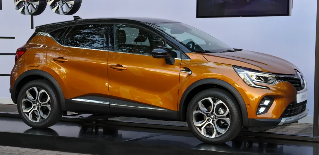 Renault Captur II oranje zijaanzicht op IAA 2019 — autoverzekering premie vergelijken 2026