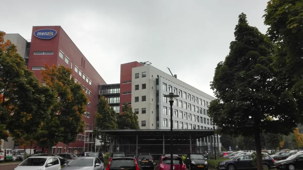 Menzis kantoorgebouw in Wageningen, Nederlandse zorgverzekeraar - stop-loss verzekering werkgevers
