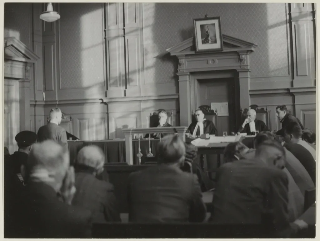 Zitting in de Nederlandse arrondissementsrechtbank, arbeidsconflict rechtsbijstand