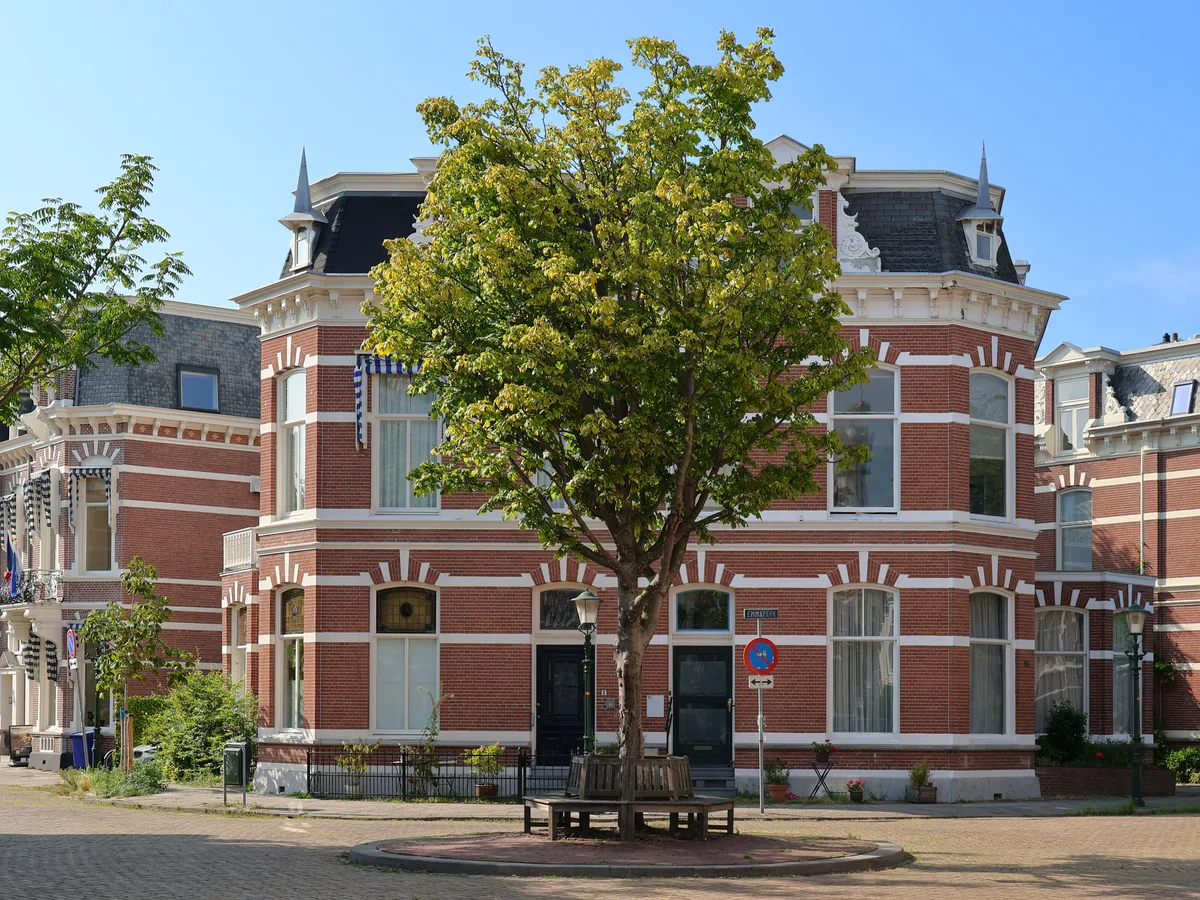 Nederlands woonhuis in Den Haag — hypotheekbescherming verzekering voor eigenwoningbezitters