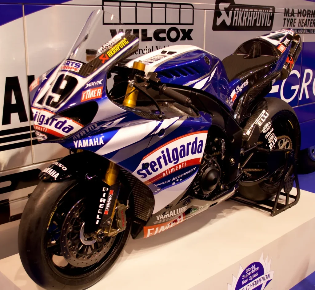 Yamaha R1 Superbike zware sportmotor met hoog vermogen — WA verzekering premie 2026